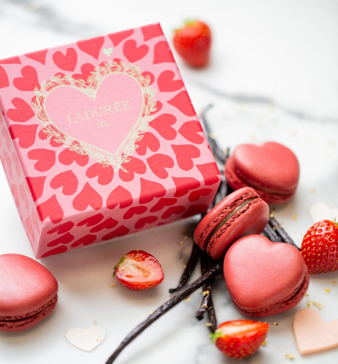 Macys Department Store Valentines Day Hi-res Stock Photography And