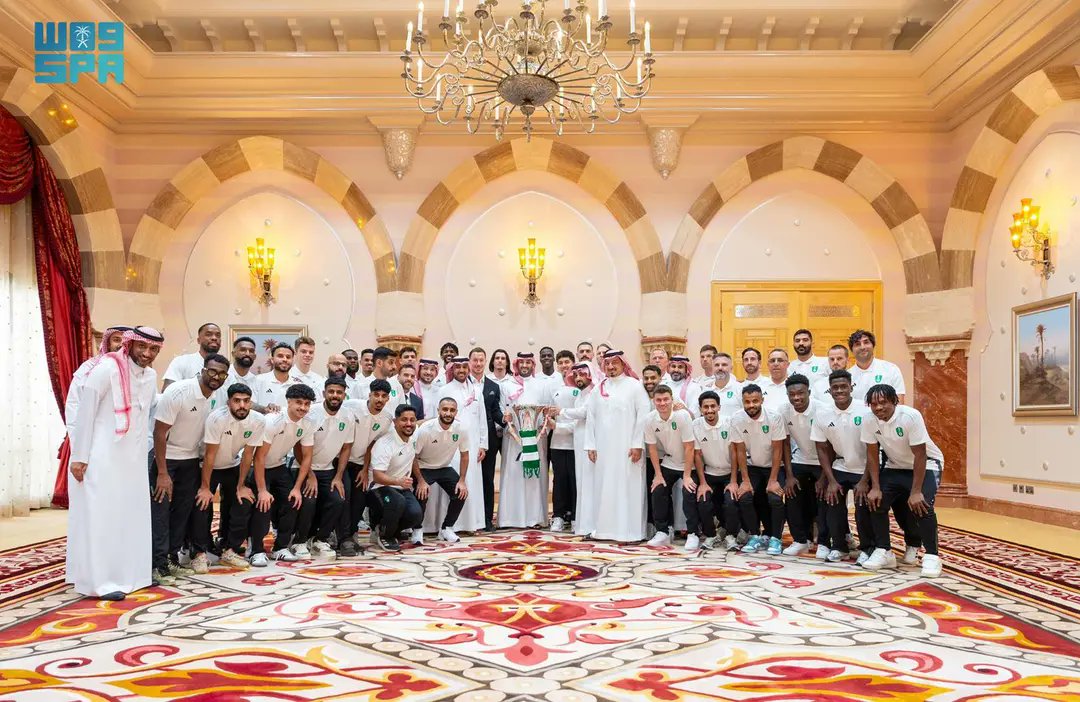 لقاء ملهم بين سمو ولي العهد وأبطال الرياضة
