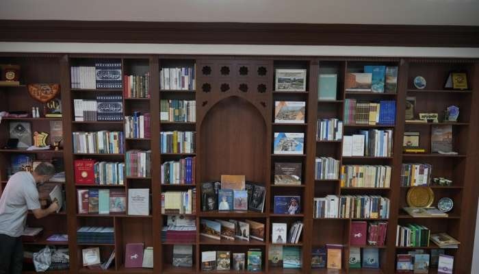 Omani Cultural Treasure Unveiled at Chechen University