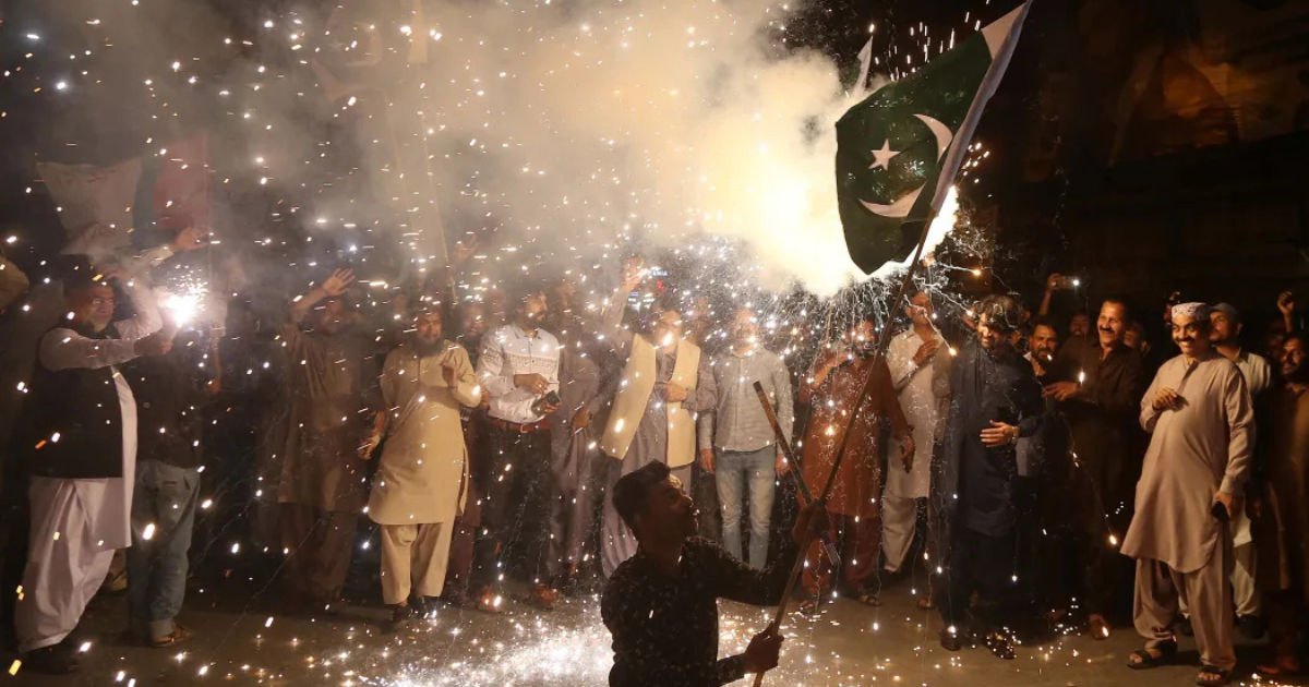 Image showing pakistan and india celebrating the ceasefire