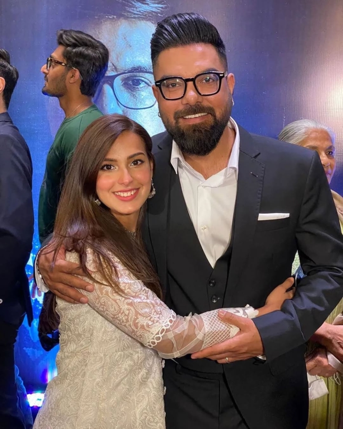 Iqra Aziz and Yasir Hussain 2
