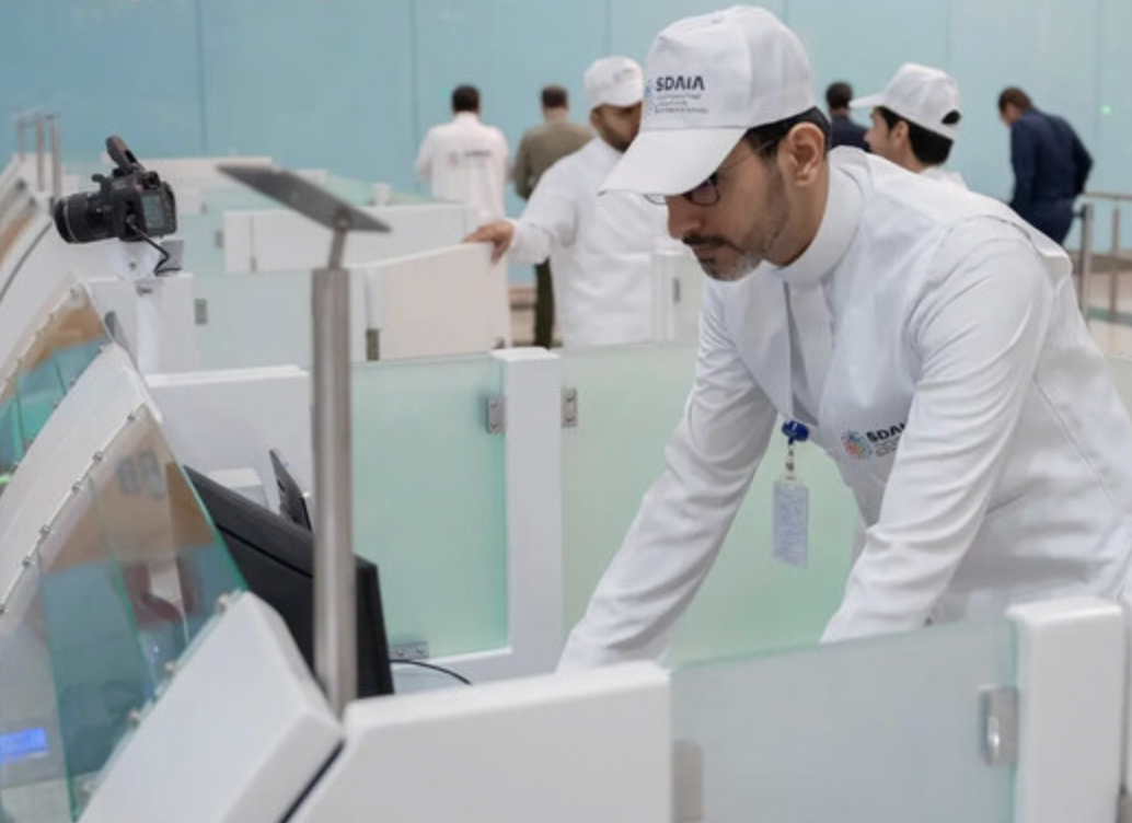 AI Technology Is Revolutionizing Crowd Management At The Grand Mosque!