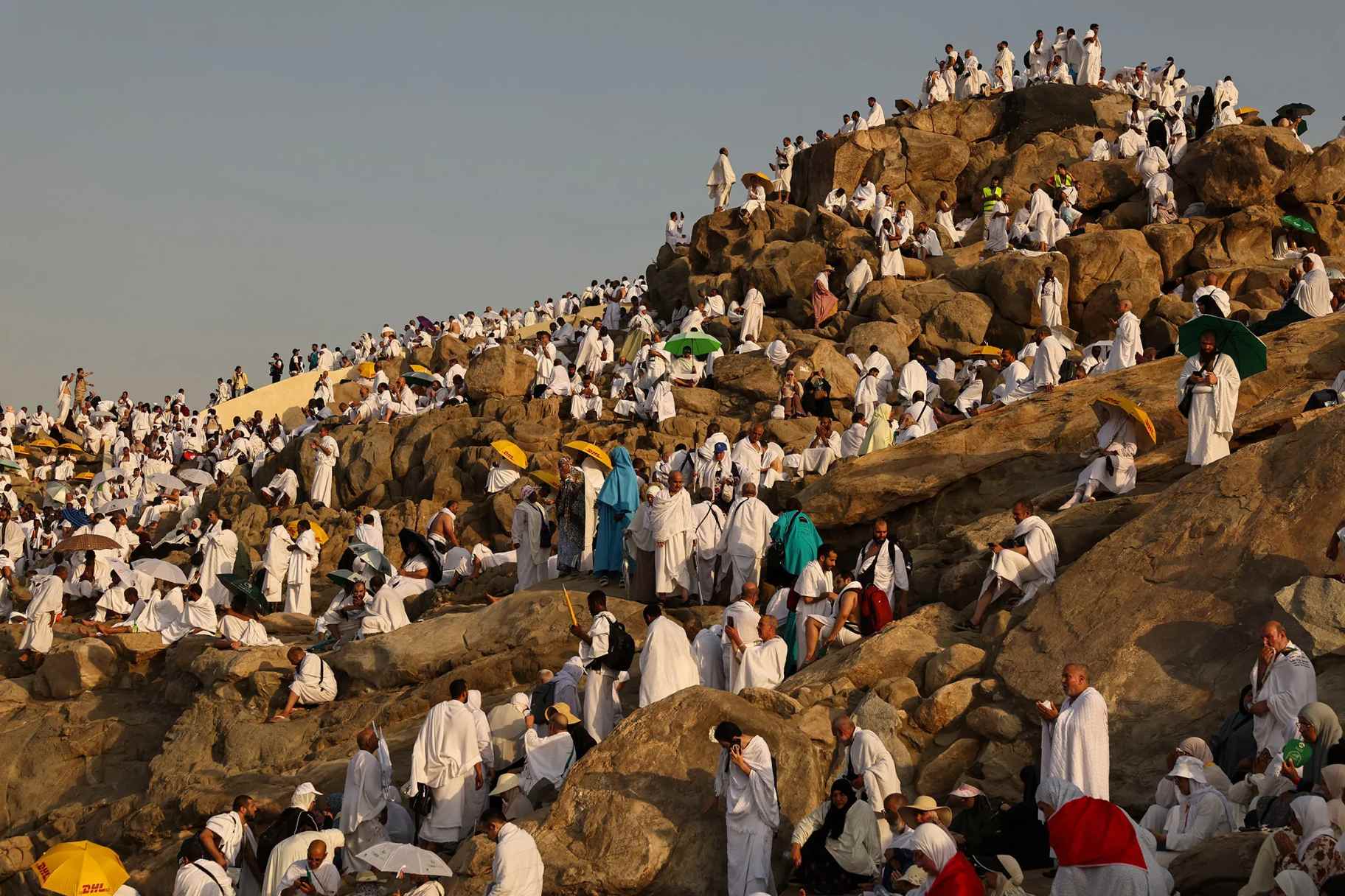 First-Time Pilgrims In Saudi Can Now Take Up To 15 Days Of Paid Hajj Leave!